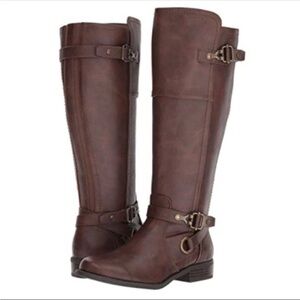 G BY GUESS HARVEST DARK BROWN BOOTS SIZE 9.5 NEW IN BOX